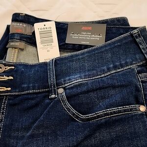 NEW WITH TAG SIZE 22 BLUE JEANS
